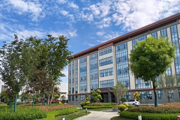 路美交通公司办公楼