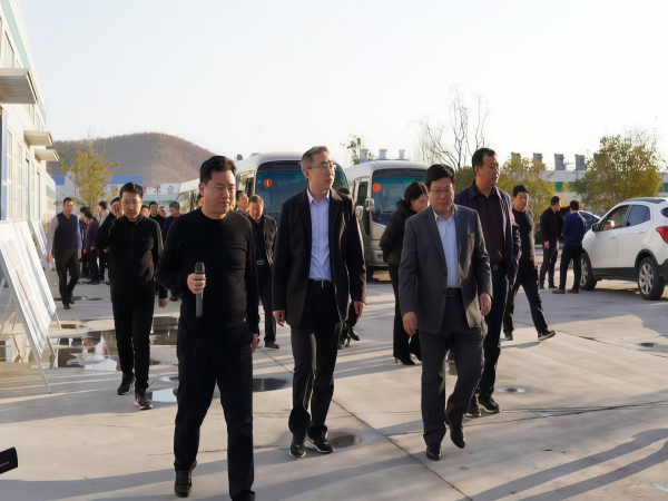 南阳市领导带队观摩调研河南路美交通生产基地